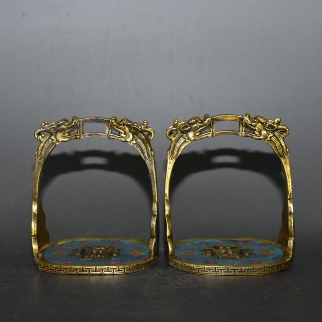 Traditional Pair of Antique Cloisonné Enamel Stirrups With Dragon Motif, 1.89kg For Sale - Image 3 of 8