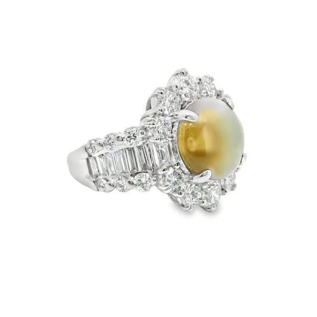Contemporary Cats Eye Chrysoberyl Diamond Platinum Cocktail Ring Size 6.25 For Sale - Image 3 of 5