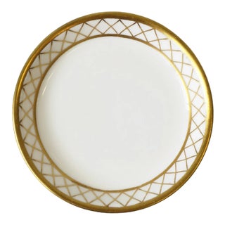 English White and Gold Porcelain Jewelry Dish, Circa 20th Century, England For Sale