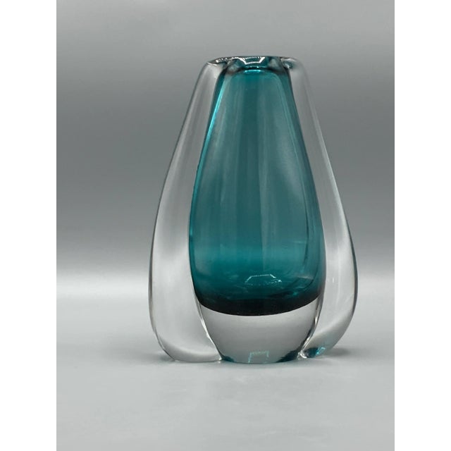 1960s Mid-Century Modern Blue Art Glass Vase For Sale - Image 5 of 13