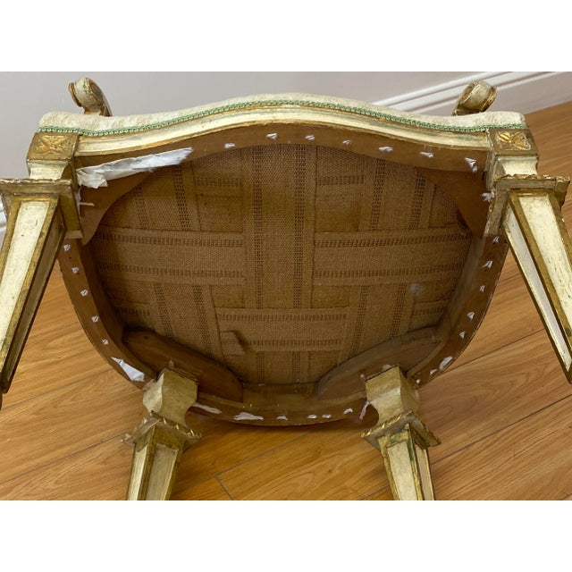 Early 20th Century Prince of Wales Style Arm Chairs - a Pair For Sale - Image 11 of 12