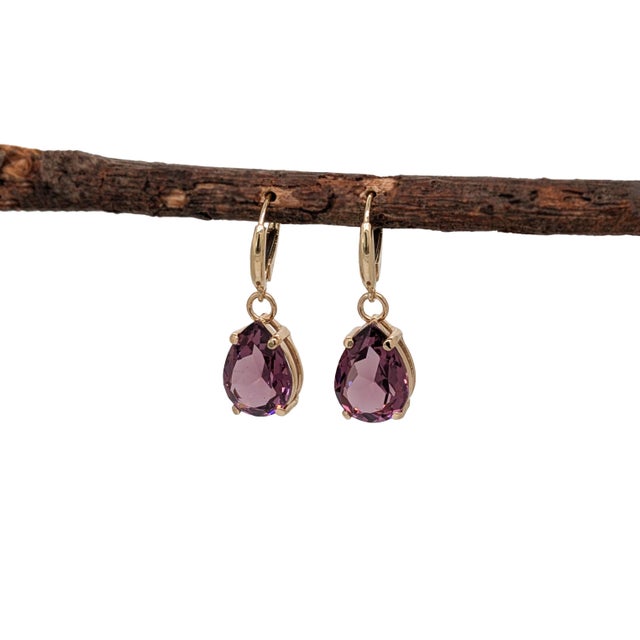 Genuine 12.8cts Amethyst Levertops in Solid 14k Yellow Gold-Set of 2 For Sale - Image 4 of 5