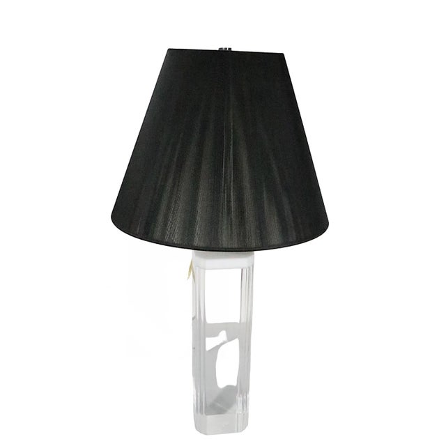 Plastic Two Tone Hollywood Regency Style Lucite Table Lamp C. 1970/1980's For Sale - Image 7 of 11