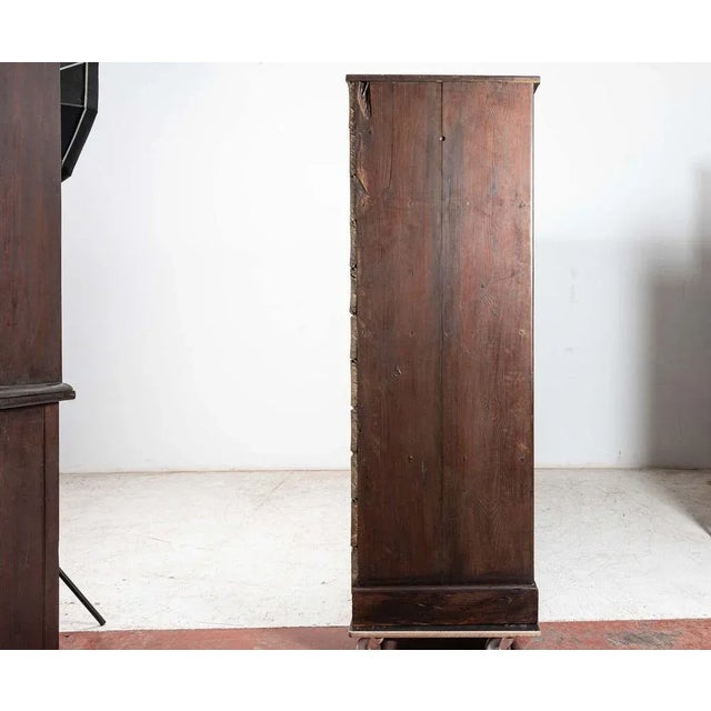 19th Century English Ironmonger's Pine Shelving Cabinet For Sale - Image 5 of 10