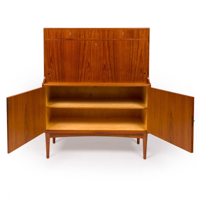 Mid-Century Modern Danish Mid-Century Modern Teak Bar Hutch | Vintage Scandinavian Cocktail Cabinet For Sale - Image 3 of 7
