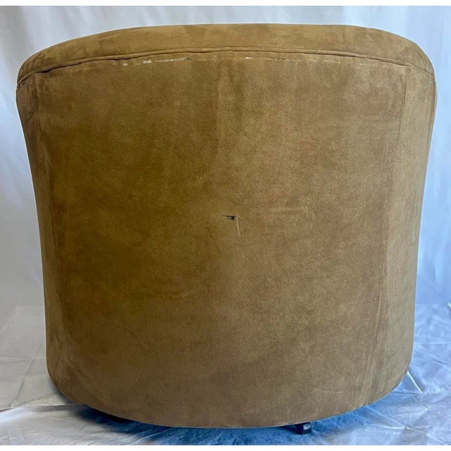 Milo Baughman Late 20th Century Upholstered Swivel Barrel Chair For Sale - Image 4 of 9