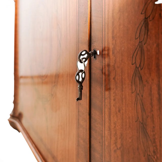 1950s Superb Pair of Antique Style Two Door Mahogany Cupboards Made in Usa, 2 Pieces For Sale - Image 5 of 12