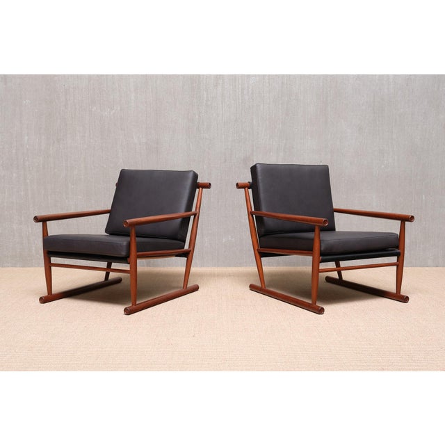 Mid-Century Modern Scandinavian Modern Sculptural Teak Armchairs with Runner Legs, 1950s, Set of 2 For Sale - Image 3 of 15