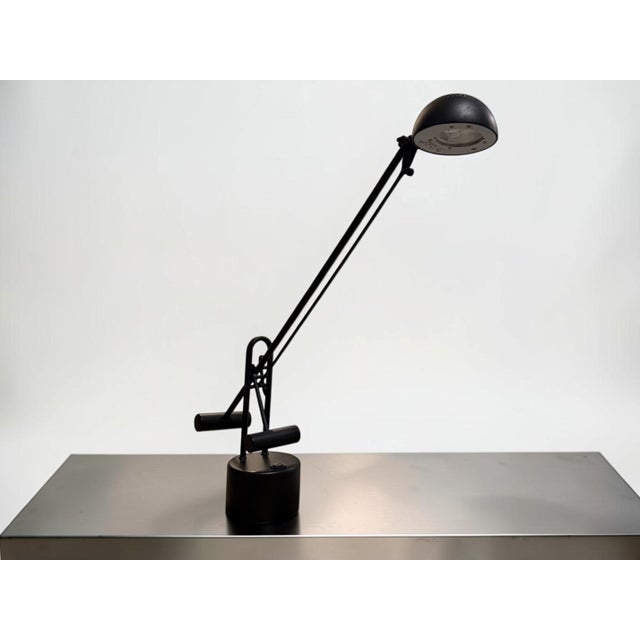 1990s Vintage Black Counterbalance Adjustable Halogen Desk Lamp – Postmodern Industrial For Sale - Image 5 of 12