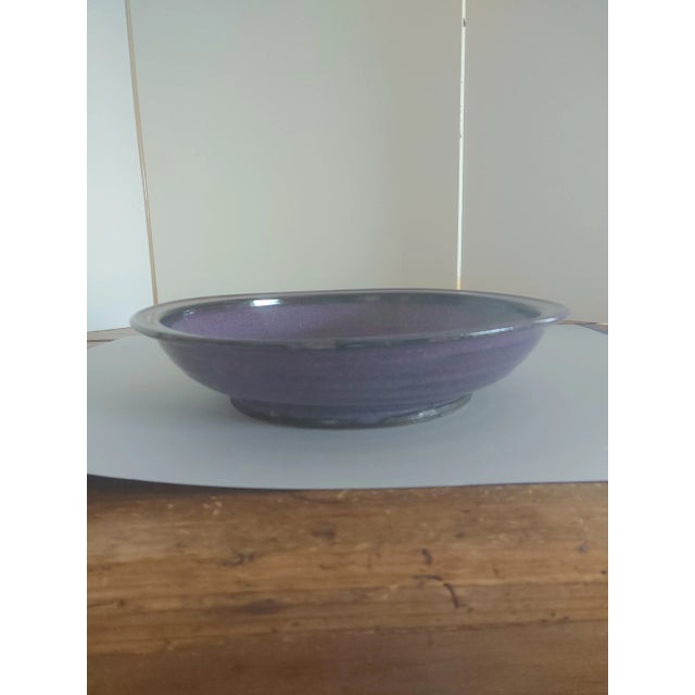 Offering a signed David Morris (1911-1999) studio pottery bowl. Mr. Morris is known as a pioneer in the pottery world...