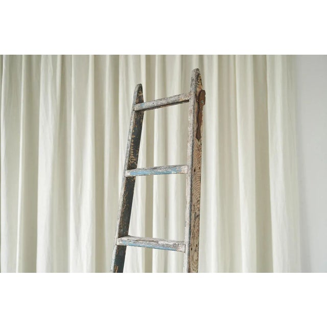 1930s Antique Wooden Ladder in Weathered Paint, 1930s For Sale - Image 5 of 11