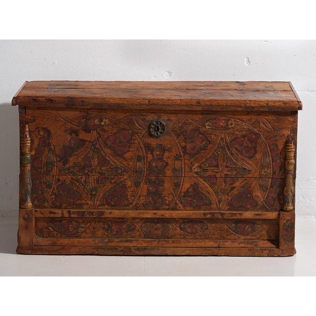 Antique Brown Trunk with Floral Motifs, 1920s For Sale - Image 16 of 18