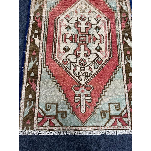 Contemporary Turkish Yastik Rug 1'9" x 2'9" For Sale - Image 3 of 5