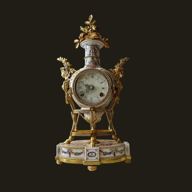 Marie Antoinette V&A Porcelain and Ormolu Mantel Clock, 1960s For Sale - Image 4 of 17