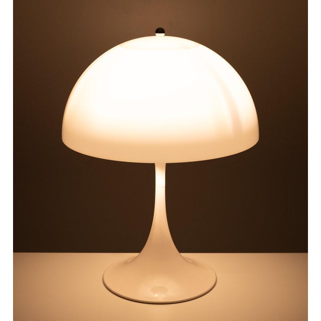 White Panthella Mushroom Table Lamp by Verner Panton for Louis Poulsen, 2009 For Sale - Image 8 of 11