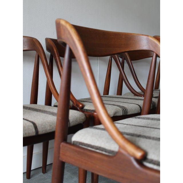 Vintage Danish Dining Chairs in Teak by Johannes Andersen for Uldum Møbelfabrik, 1960s, Set of 6 For Sale - Image 6 of 11