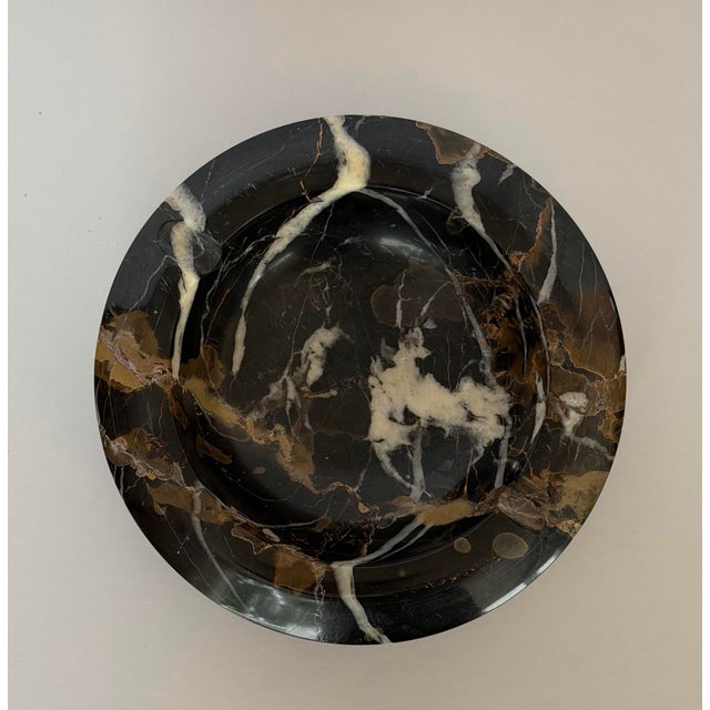 Angelo Mangiarotti 1970s Italian Angelo Mangiarotti Style Sculptural Round Black Marble Ashtray For Sale - Image 4 of 8