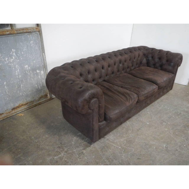 Cushions padded with goose down Seat height 35 cm. This piece has an attribution mark, I am sure that it is completely...