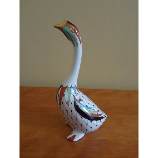 Vintage MCM Hollohaza Hungary Fishnet Hand Painted Porcelain Goose Figurine For Sale In Dallas - Image 6 of 6