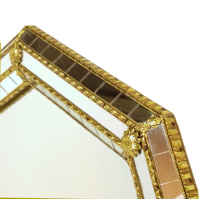 Large Vintage Venetian Hollywood Regency Octagonal Parclose Mirror with Glass and Brass Garlands, 1970s For Sale - Image 9 of 15