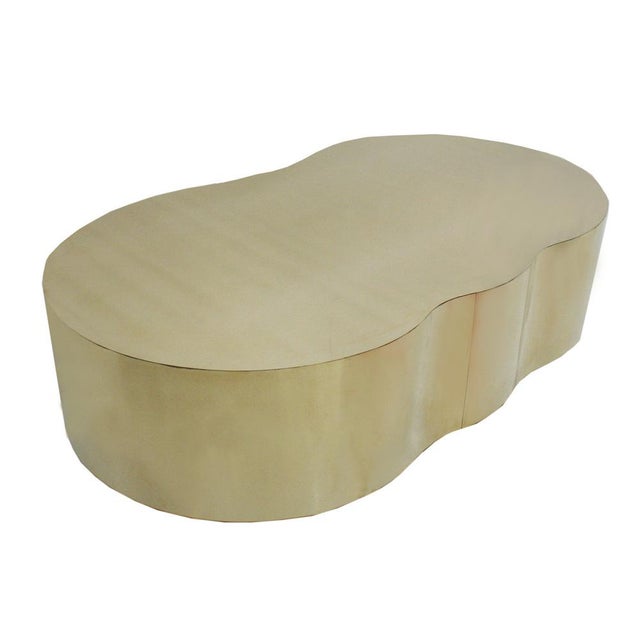 1990s Curved Coffee Table with Brass-Plated Wooden Structure For Sale - Image 5 of 9