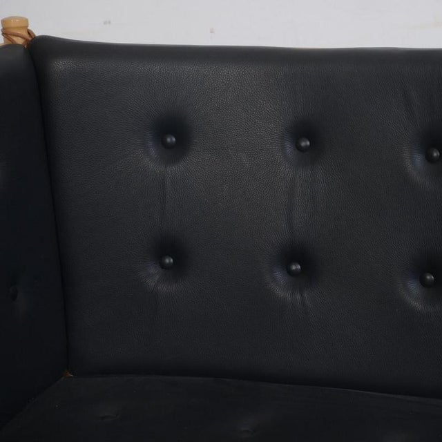 Spokeback Sofa in Black Leather by Børge Mogensen, 1988 For Sale - Image 4 of 18