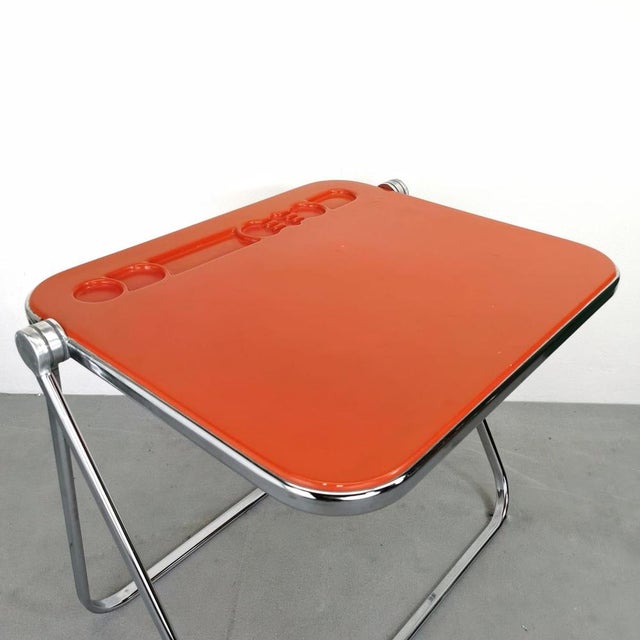 1960s Desk Red Writing Mod. Plato G. Piretti for Anonima Castelli by Giancarlo Piretti, Unkns For Sale - Image 5 of 14
