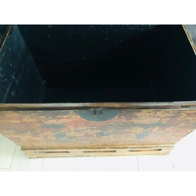 Asian Style Vintage Ming Trunk-Chest For Sale - Image 4 of 7