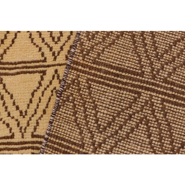 Boho Chic Balochi Beige/Brown Wool Rug - 4'0''x5'10'' For Sale - Image 9 of 10