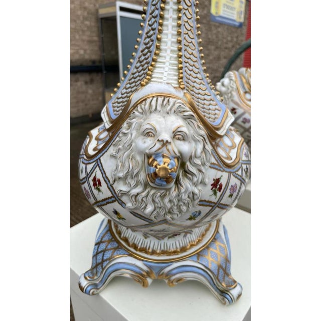 20th Century Vaisseau à Mât Ship Vase and Cover from Meissen, Set of 2 For Sale - Image 6 of 12