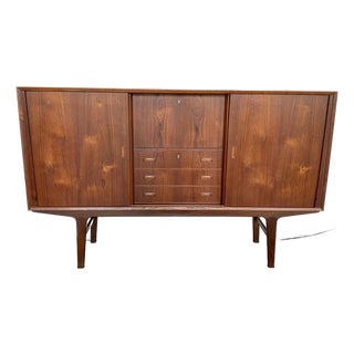 Mid 20th Century Danish Teak Sideboard With Built in Bar For Sale