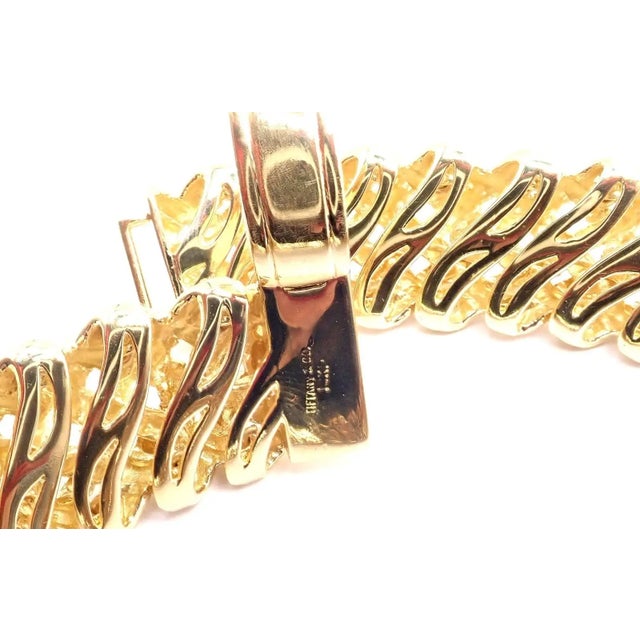 Vintage Tiffany & Co. Vannerie Diamond Sapphire Basket Weave Yellow Gold Necklace For Sale - Image 12 of 17