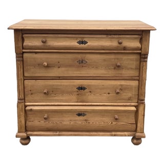 Pine Louis-Philippe Style Chest of Four Drawers For Sale