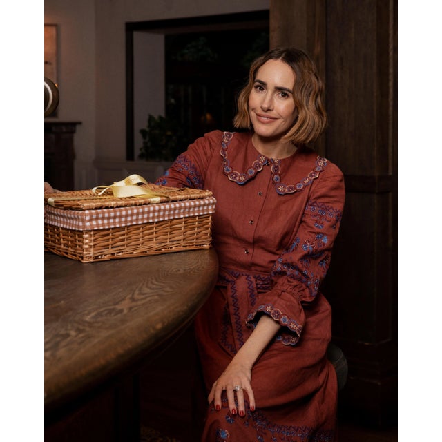 Sharland England The Chic Hamper Gift Basket For Sale - Image 11 of 12