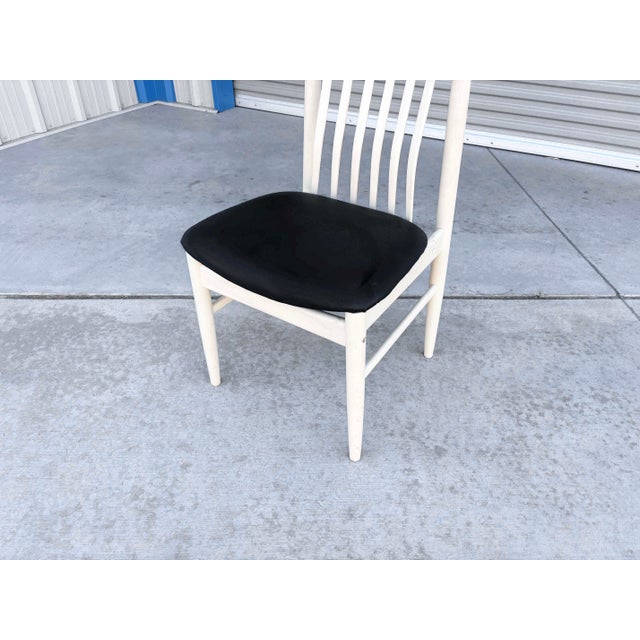 1990s Mid-Century White Slatted Dining Chairs With Black Vinyl Seats - Set of 6 For Sale - Image 14 of 14