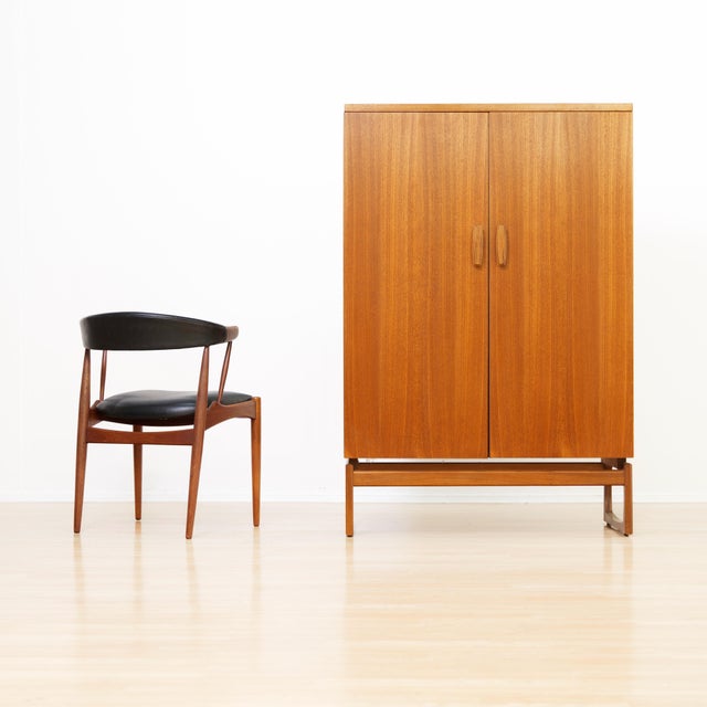 Mid Century G-Plan Quadrille Teak Cabinet / Armoire For Sale - Image 9 of 12