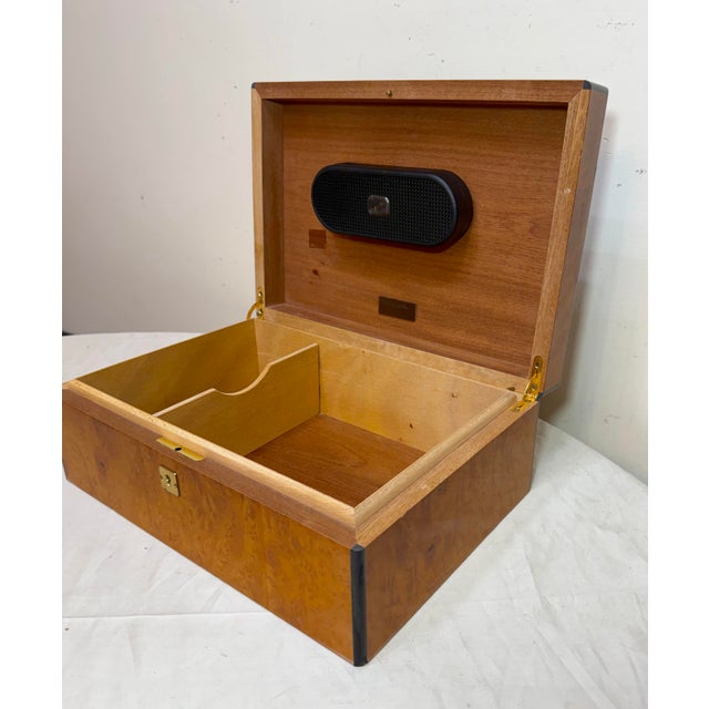High Quality Handmade Italian Caminetto Burl Wood Veneer Brass Cigar Humidor Box For Sale - Image 11 of 17