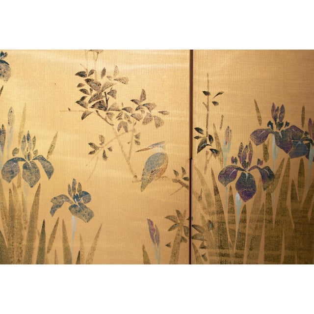 "Iris and Kingfisher", Showa Era Ogata Kōrin Style Japanese Painted Silk Byobu Screen For Sale - Image 11 of 17