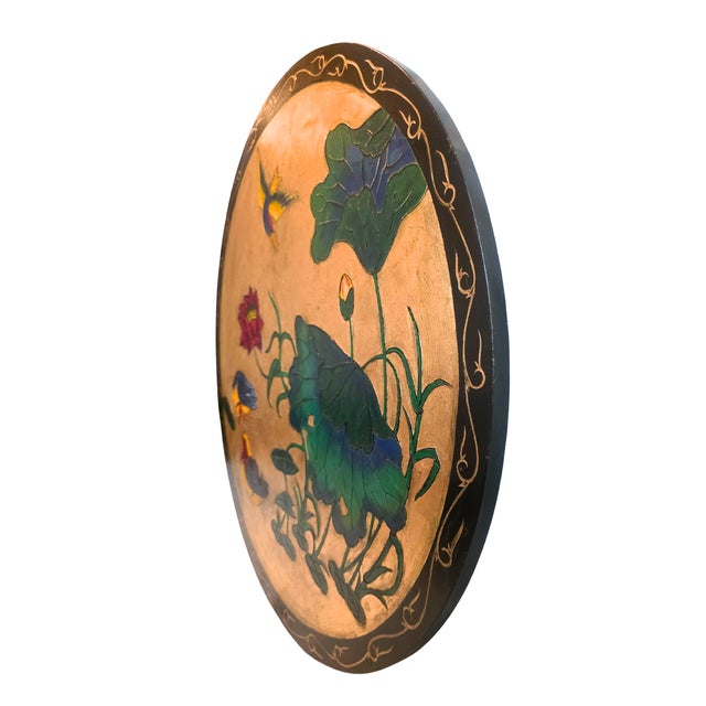 Gold Late 20th Century Oriental Handpainted Birds & Flowers Lacquered Gold Leaf Plaque – 30″ Diameter For Sale - Image 8 of 9