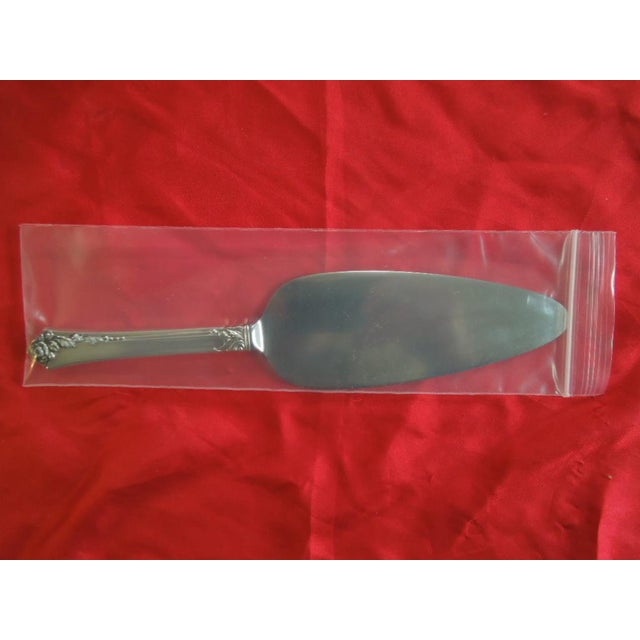 Oneida Vintage Oneida Sterling Silver Damask Rose Pie Cake Server Hollow Handle - No Mono For Sale - Image 4 of 4