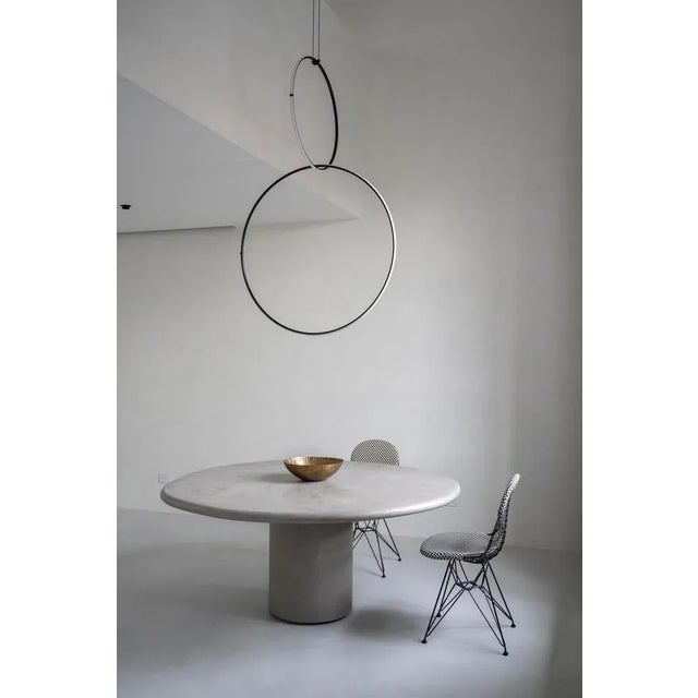 Sculpture Materials Small Beton Ciré Table Ronde For Sale - Image 7 of 9