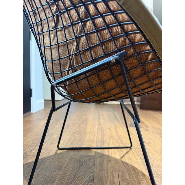 Metal Mid Century Modern Original Vintage Knoll Diamond Chair by Harry Bertoia With Olive Leather Cover For Sale - Image 7 of 12