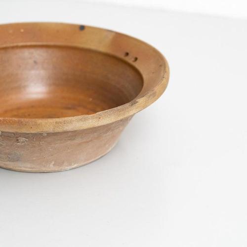 Ceramic Early 20th Century Rustic Ceramic Plate Vase in Earth Tone For Sale - Image 7 of 13
