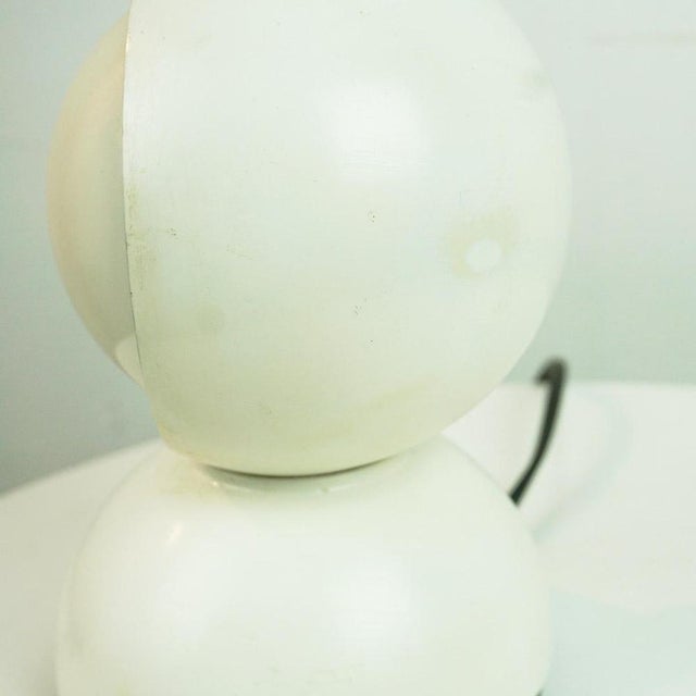 Artemide White Eclisse Table Lamp attributed to Vico Magistretti for Artemide, Italy, 1960s For Sale - Image 4 of 15