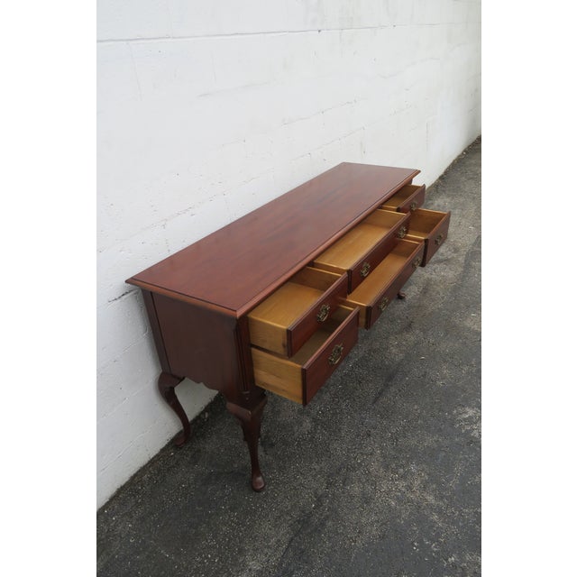 Late 20th Century Hickory Queen Anne Mahogany Long Sideboard Buffet Credenza Bathroom Vanity For Sale - Image 16 of 17