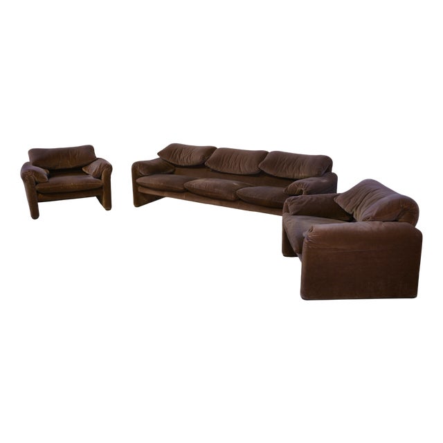 First Edition Maralunga 3-Seater Sofa and Lounge Chairs by Vico Magistretti for Cassina, 1973, Set of 3 For Sale