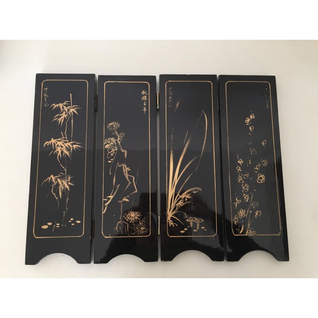 Late 20th Century Vintage Chinese Lacquer Tabletop Folding Screen For Sale - Image 5 of 16