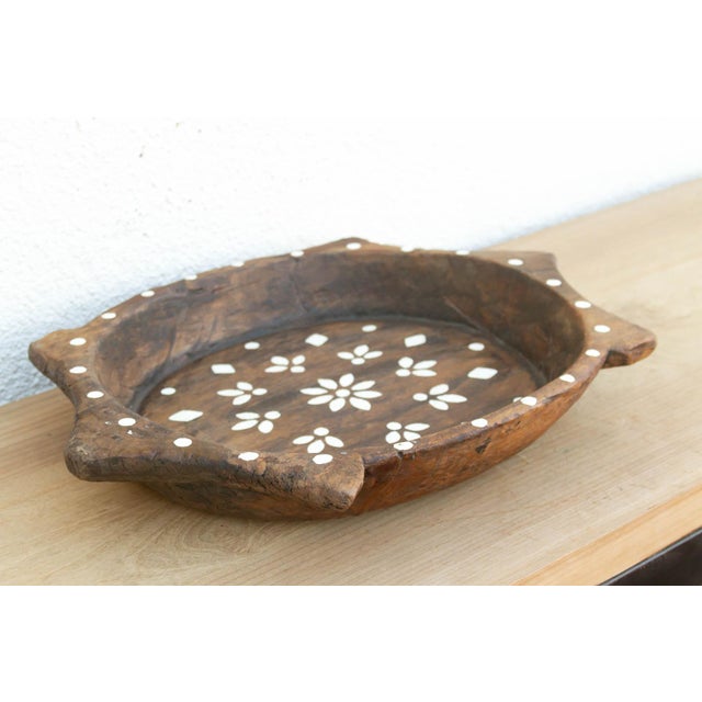 1950s Vintage Brown & White Floral Tray For Sale - Image 5 of 8