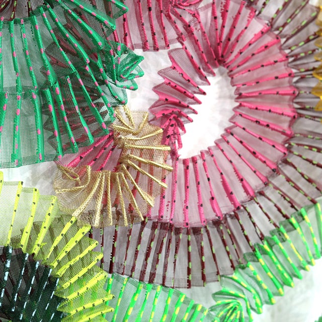 Combahee Verde Lagoon - Original Biomorphic Abstract Aluminum Mesh Wall Sculpture by Atticus Adams For Sale In Los Angeles - Image 6 of 9