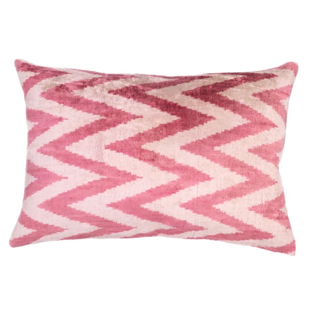 Contemporary Contemporary Pinkish Red Velvet Throw Pillow & Down Insert For Sale - Image 3 of 9